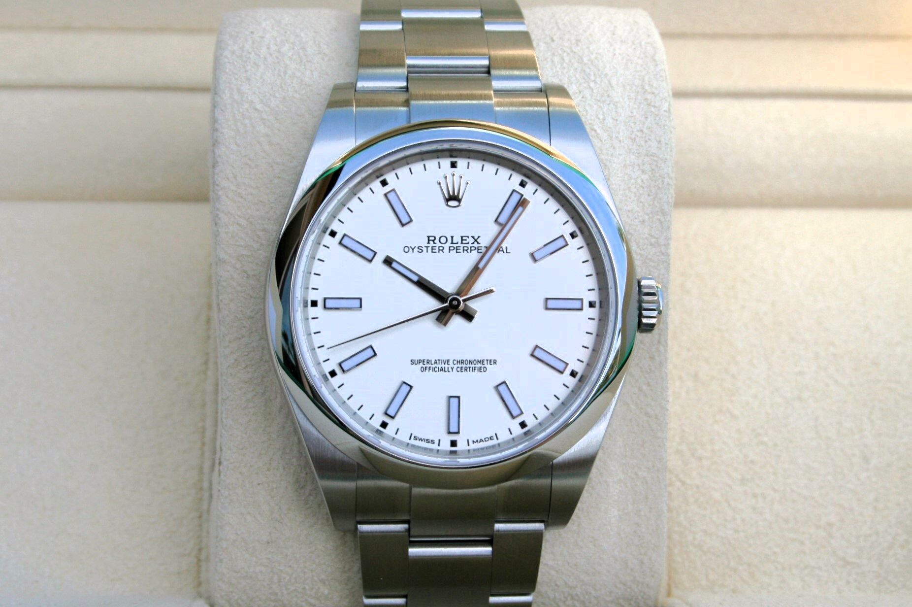 Rolex 114300 Oyster Perpetual 39MM White Dial